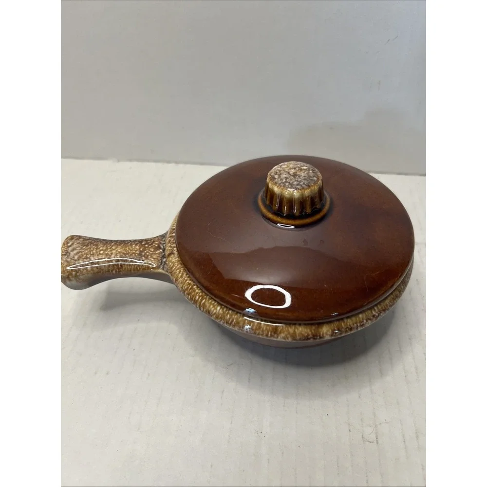 Hull Drip Glaze Individual French Handle Casserole Bowl with Lid 12oz 5